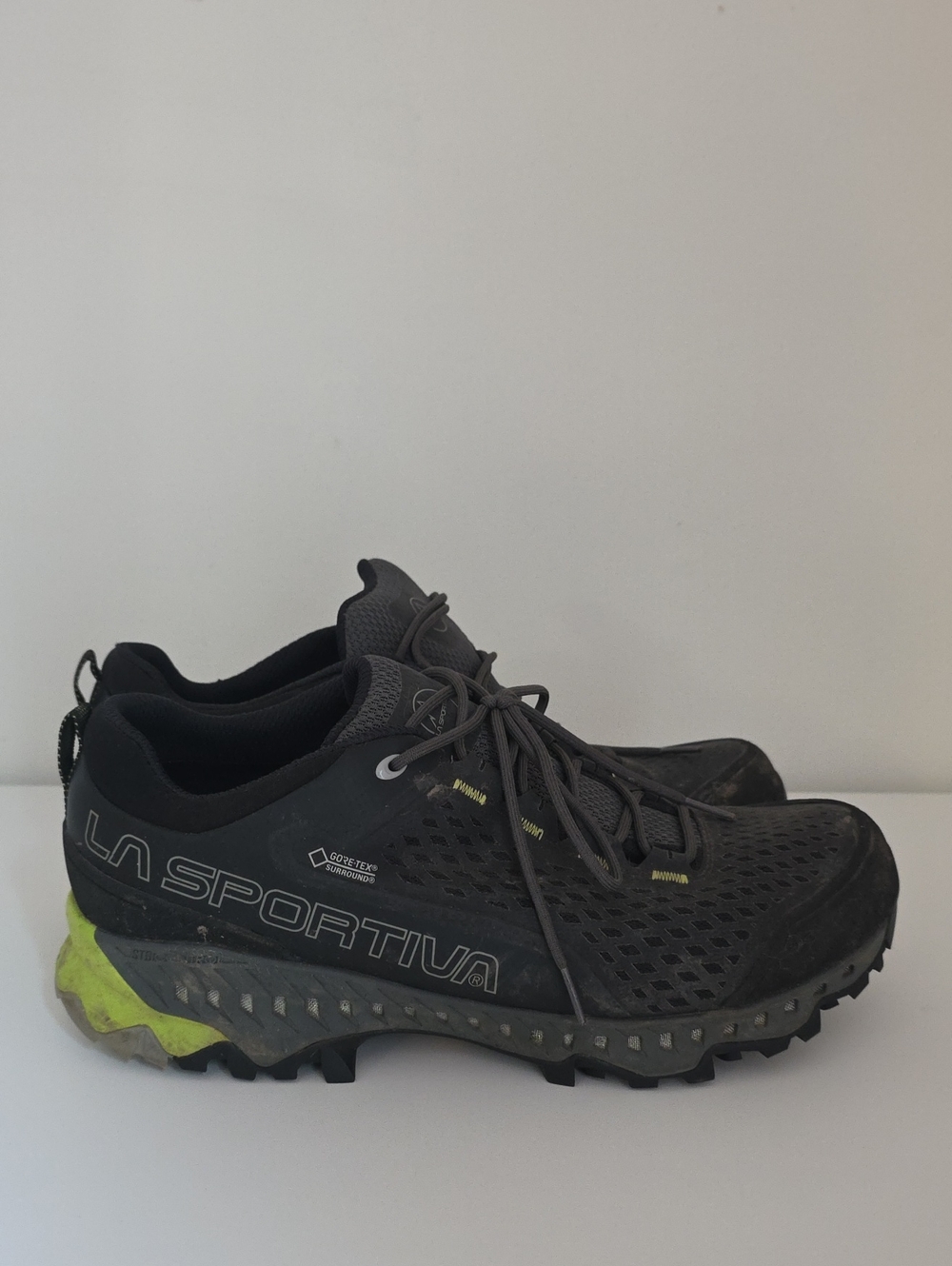 La Sportiva Men's Gray Trail Sneakers with Lime Accent